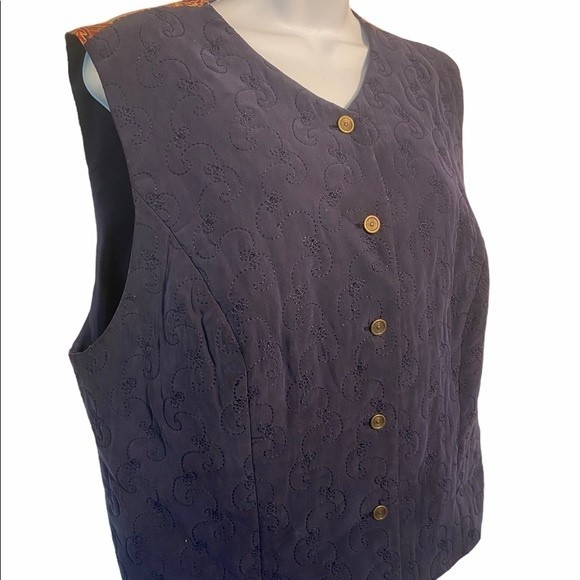 Pendleton Quilted Front Silk Back Vest - Picture 4 of 5